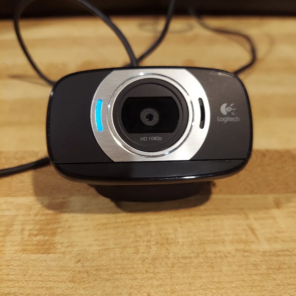 LOGITECH C615 HD 1080P PORTABLE WEB CAM SWIVELS 360° MICROPHONE FOLD & GO DESIGN